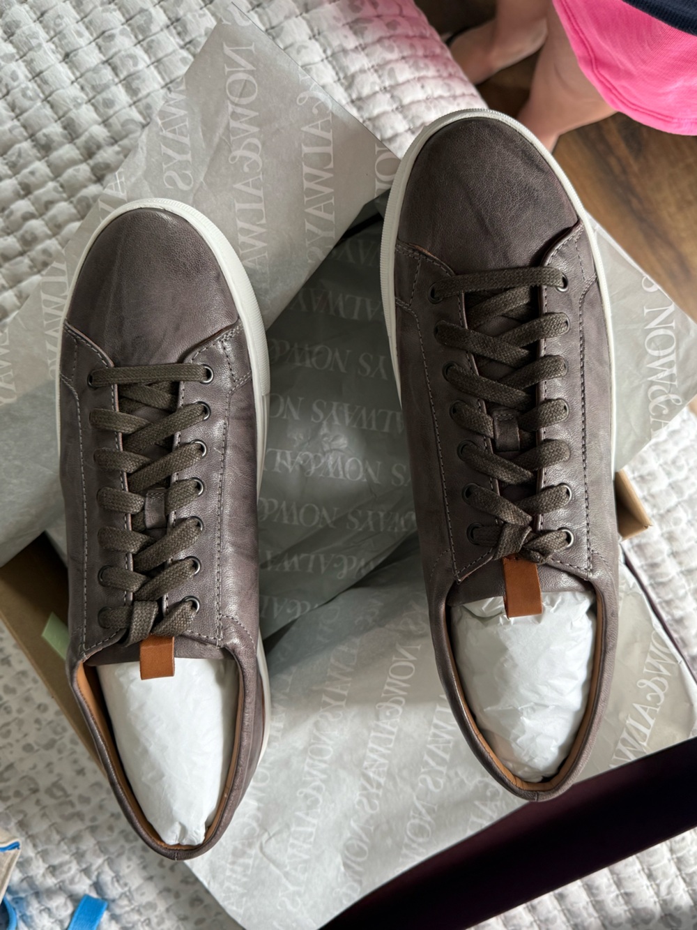 Johnston & Murphy Men's Brown Leather Low-Top Sneakers with White Sole